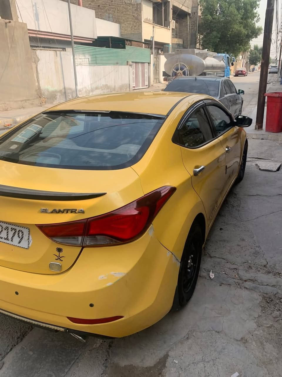 السلام عليكم ... النترا تكسي موديل 2016 خليجي السيارة نظيفة جداً أستعمال شخصي فول مواصفات عدا البصمة والفتحة .. تبريد فول ، تخم تاير ...+ منظومة غاز كاملة قابلة للأستعمال ... چاملغ وبنيد تبديل ( لغود سالمة وشواصي سالمة مابيهن ضرر أبداً ) الرقم الجديد   .. السعر 110 ورقة وبيها مجال بسيط للشراي وحگ الجية ( الجاد وصاحب كلمة نتساهل ويا ويدلل علينا ).
المكان بغداد / العبيدي 
الرقم / ***********
