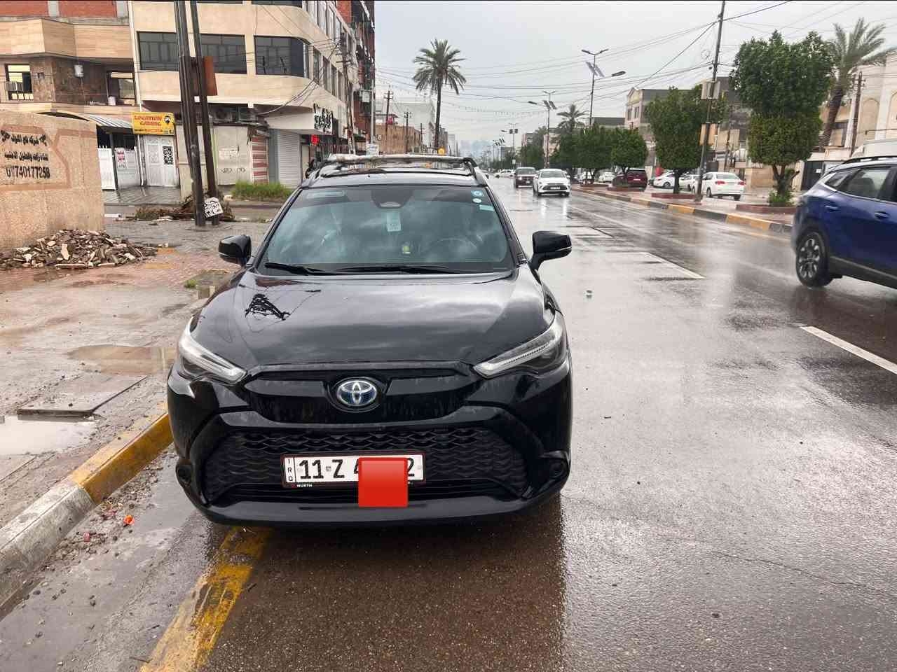 تويوتا كورلا كروس SE  هايبرد
وارد امريكي  تبديل جاملغ فقط وصبغ
 الباب الصدر فتحيه بل شحن وصار بيها شخط  
فاتحين غراض البچم ورجعت شديتها نفسها
رقم بغداد بإسمي موديل 2024   جديده
لون اسود بيتنجاني 
ماشيه 30 الف كيلو   
كامله مابيها اي نقص بحالة الوكاله
جميع الايرباگات سليمه
المواصفات:
تشغيل عن بعد 
- بصمه
- لايتات LED
- مثبت سرعه تفاعلي Adaptive Cruise Control 
- رادار امامي مانع تصادم
- رادار تحديد مسار
- تحكم ستيرن كامل
- ويل كب 18 سموك 
- 3 انظمة قياده
- اوتو هولد
- هاند بريك بصمه
- شاشة كبيره نظام ابل كار بلي
- كاميرا خلفيه
- فور ويل (دفع رباعي)
- مكان السياره بغداد / الغزاليه 
رقم صاحب سيارة ***********
