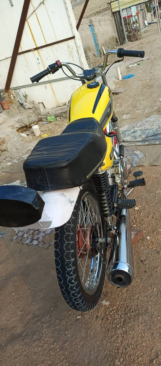 السلام عليكم دراجه نامه لبيع شاصي 2021 اوراق أصولي تعمير 2025 دراجه خير من الله ناقصه برغي واحد الشراء يتصل *********** رحمله والديك لي مو شراي يطلع كبل 👍💫
