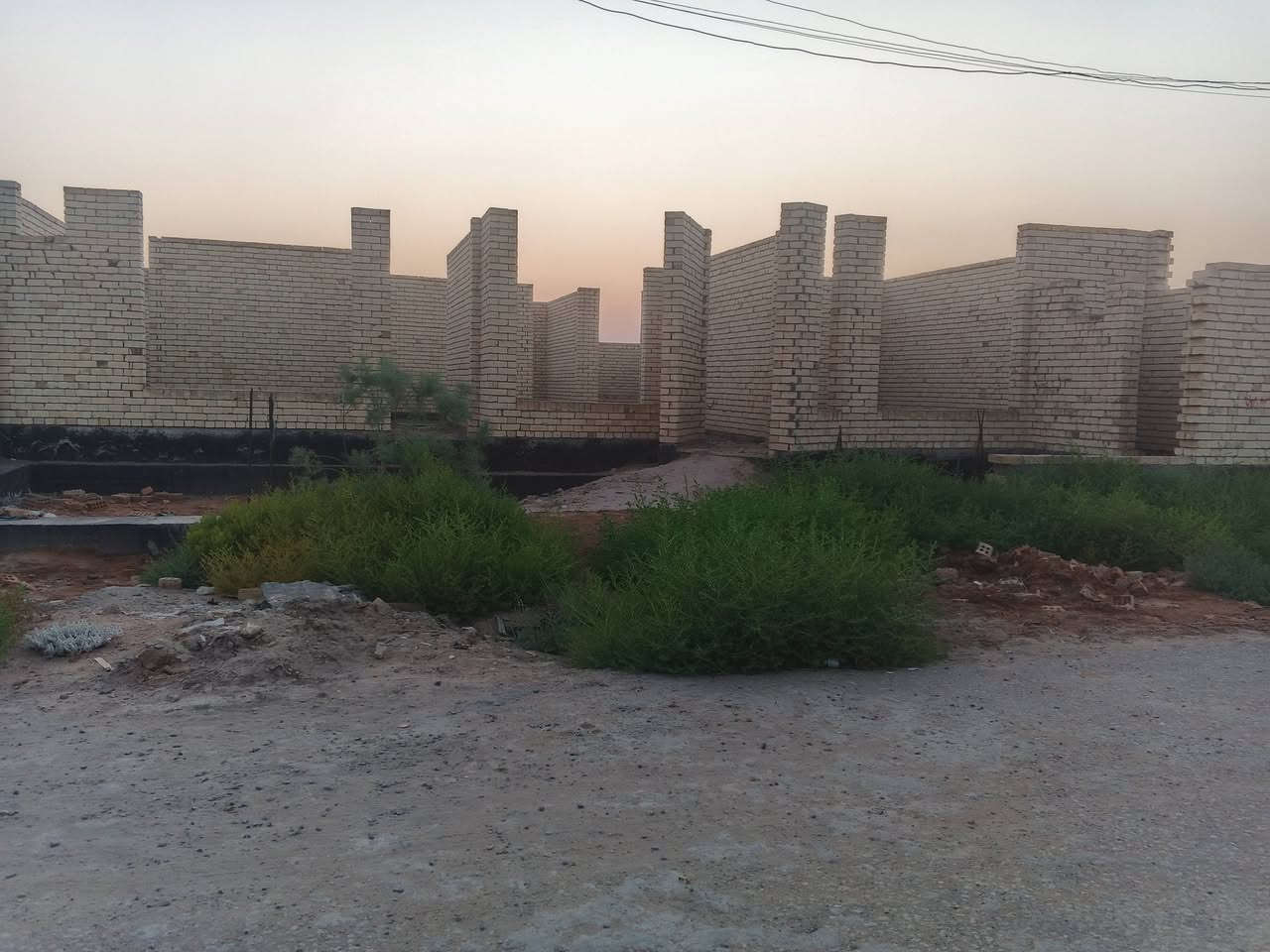 لبيع
بيت هيكل مساحه 300م طابو صرف طابوك. جمهوري بيت ركن. حي المصطفى 

الاستفسار: ‏‪***********‬‏
