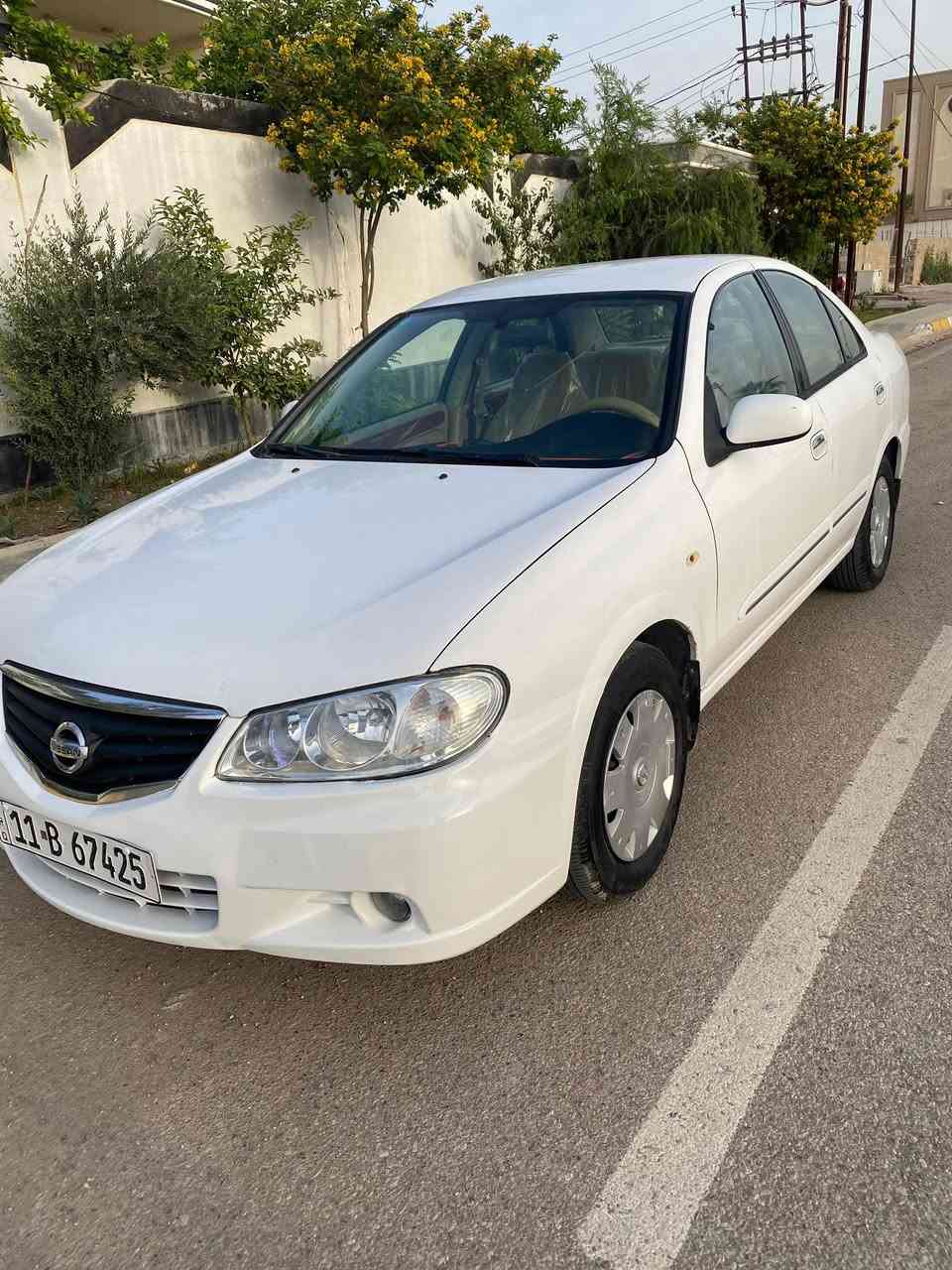 السلام عليكم نيسان سني ياباني ٢٠١٠
رقم بغداد 
بيهة صبغ يم البكلايت على كد البكلايت
وهاي الطخة بلباب ترجع بارد بسيطة 
المكان ديالى
السعر ١٠٥
***********

