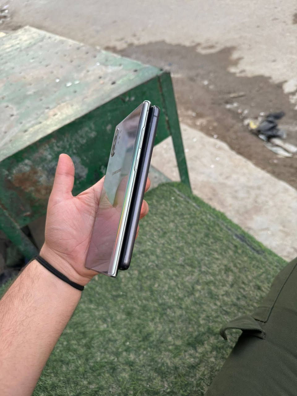 سلام عليكم
سامسونك عدد 2
الأول اس 21FE 5g
عربي شرق أوسط دبل سيم
ذاكره256
الون الأسود معالج سناب دراغون 888
ببجي 90فريم قوي بل العاب 
شاشه 120هيرتز بصمه ايد شغاله
كله شغال اتصال سيمكرت 
تبي تفحص ع راحتك اني جناي ايفون ماعرفلهن 
السعر 190وبي مجال بسيط 

والثاني نوت 10بلاس5g
ذاكره 256
عربي شرق اوسط دبل سيم
الون الرصاصي  مامصلح 
كله شغال بصمه تشتغل بس مرات تشكل
بي فطور بل كلاس فقط الباقي مابي شي تجي تفحص ع راحتك نت اتصال سيمكرتات  كله شغال 
ببجي قوي بس ممتاكد كم فريم  سلاسه لمس ميشكل
السعر160وبي مجال بسيط مكاني بغداد مدينه الصدر يرهمن مراوس ويرهمن بيع رقمي واتساب ***********
