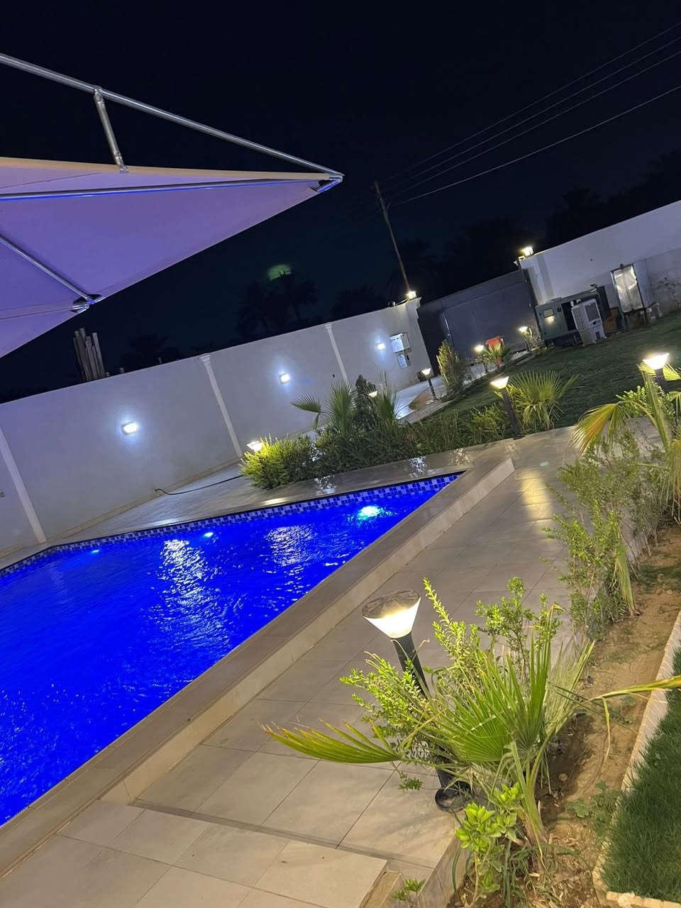 مزرعه للإيجار اليومي المكان بوعيثه للاستفسار الاتصال ***********  مزرعة الرهف موثقه تطبيق اجرلي
