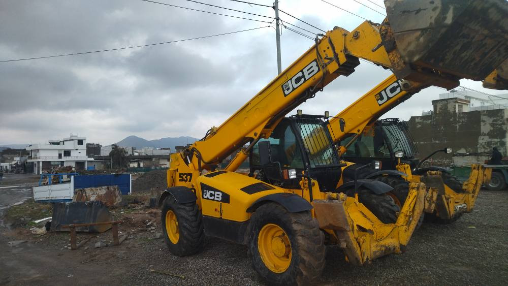 ئەم شۆفڵە jcb  بۆفرۆشتن مۆدیل 2000 لەناو ئیشە ڕەقەم هەولێر
نرخی 150 گەڵا و مەجال
***********
