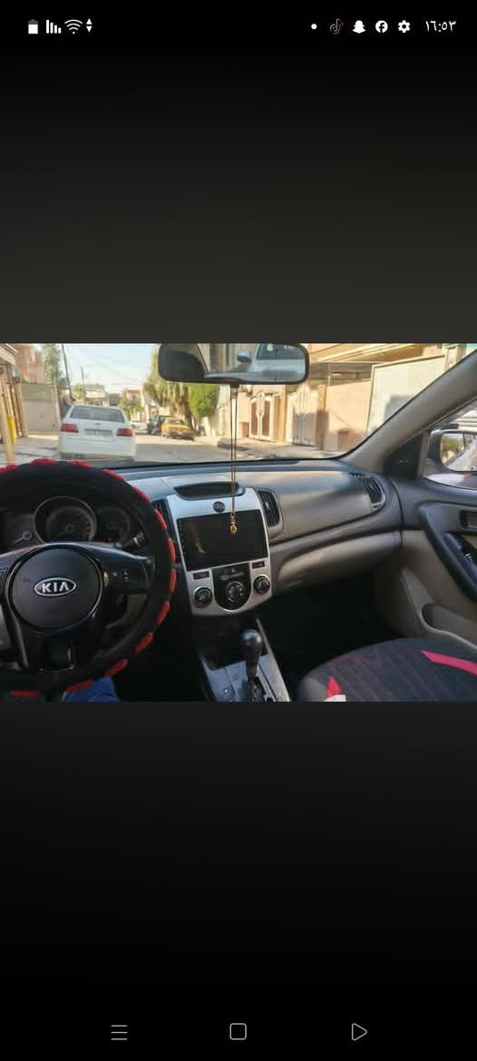 السلام عليكم السيارة للبيع 
بيهة صبغ قليل 
السيارة باسمي شرط التحويل 
السعر ٧٥
للتواصل على الرقم  ***********
