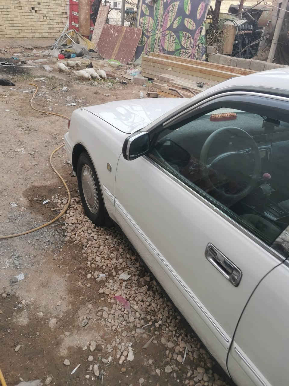 راس ثور تكم لبيع سياره جاهزه بيه بس قماره ورقم نكليزي بسمي مكان سياره نجف هاذه رقمي ***********
