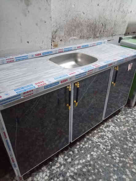 كاونترات نضيفه جدا و تسگام المنيوم
سعر مناسب! 
كربلاء حي جاير  واتساب: 
***********
