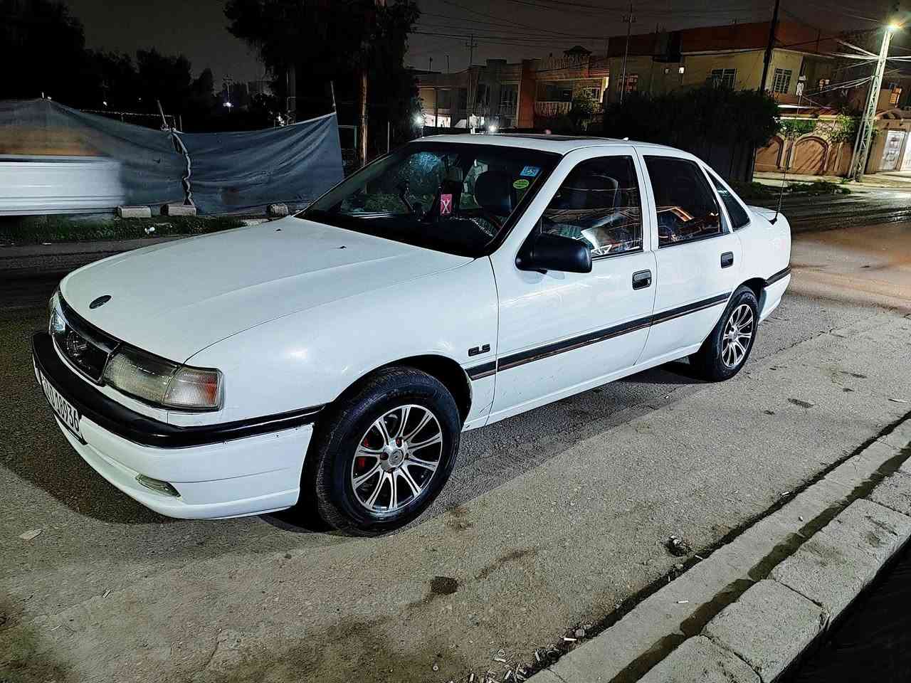 للبيع فكترا صندوك  موديل(91)حجم (16) فول فول تمتيك كير ومحرك شرط  صبغ دوائر ودوسات وتغليم يم السلايت فقط 

والباقي شرط سياره مال جناي سياره مصروف عليها ستيرن بور قفل مركزي جامات كهرب سلايت كهرب مريات كهرب داخلها صاج 

طخم تاية جديد طخم ويل كب جديد باتري جديد دوشمة جديده 
سياره بلادية ومال جناي شراي خابر وبل خدمة سعر 53

مكاني الأيسر هاتف ‏***********‬‏… 👈.‏‪***********
