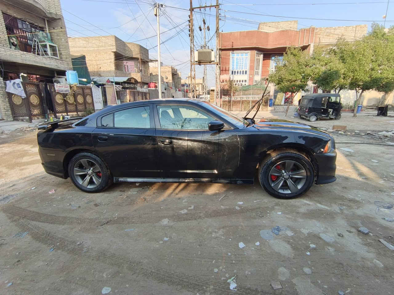 السلام عليكم اخون جارجر 14 السياره قطعتين تبديل  خشم جاملغ ايسر صبغ فقط السياره عليهة تحديث اس ارتي كمل
سابقن بيهة مكينه ٨ غير شديت ٣٦٠٠ سته مكينه هيه وتفراعتهة مال كصه  تبريد جديد تخم تاير جديد صدر امامي خلفي جديد السياره بيهة نقص بس تورباين كير فقط مكان بغداد بسمي السعر ١٤٨ بيهة مجال قليل ستفسار رقم لهاتف *********** سونار بل منشور 
رجاء لحد يكسر بحلال الناس لي ما يعجبه يدعينه بل رزق
