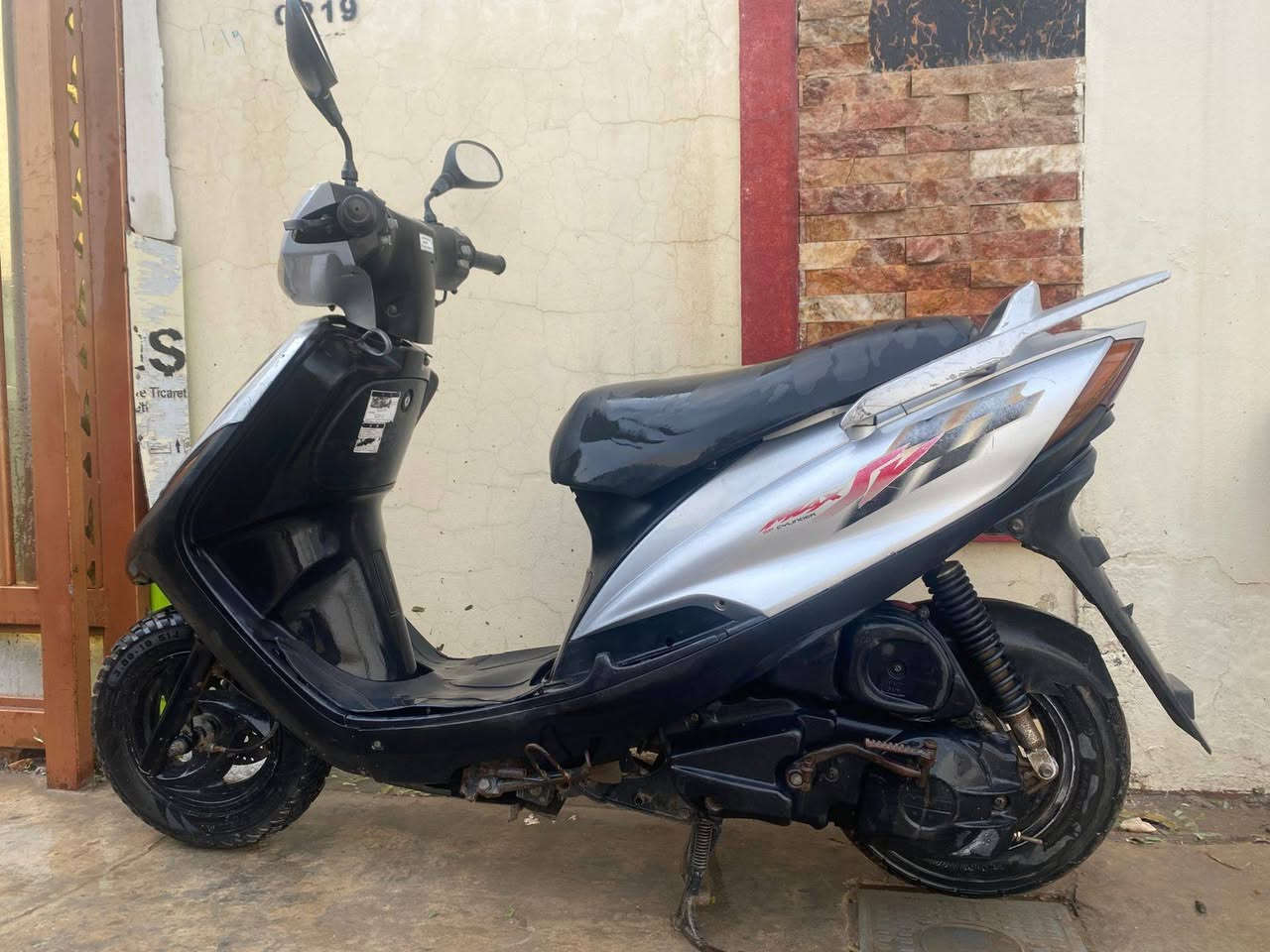 ماكس رنبة البيع سعر ٤٠٠ وبيه مجال ***********
