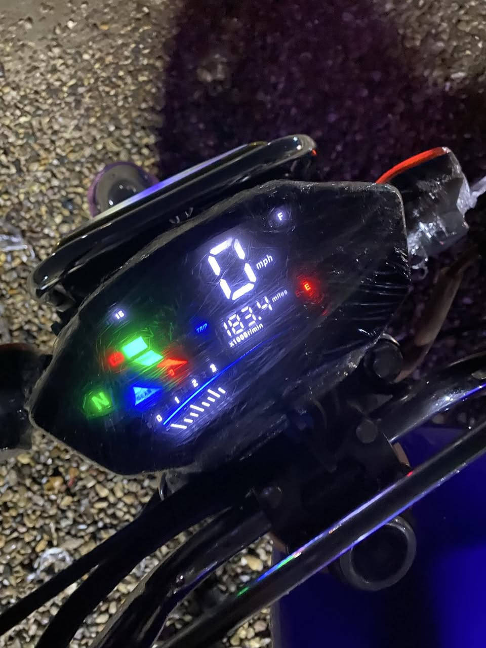 سلام عليكم دراجه2025البيع بيه صوط بالمكينه بس***********وتساب فقط سعر، نهائي500
