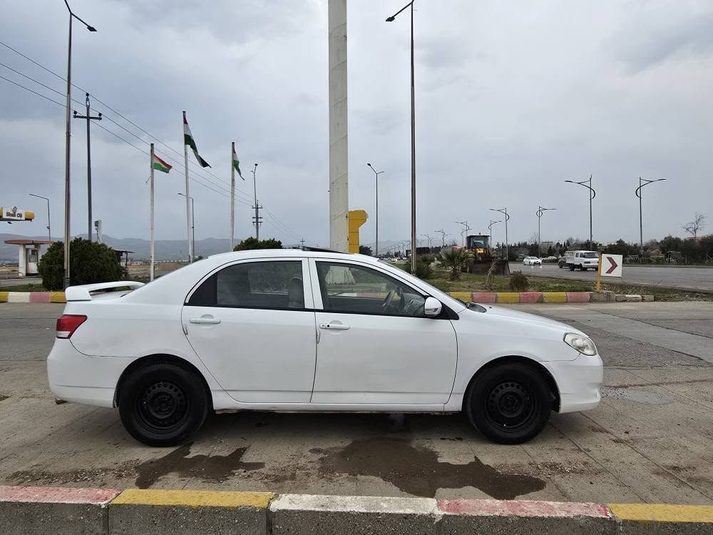 BYD 2013 
بو فروشتن مواسه فات فووله به س گير عاديه به سمه سلايت حاسه سوكان فوليون جام و ئاوينه كاره با جلد ناو زه رد 
يه ك ده ركاى بوياخه بى ناوكرتن سه ياره كه زور زور جايزه هيج مه سره فى تيا نيه گير و مه كينه و ته بريد و كه رمى و ته قه و ره قه به شه رت ره قه مو سه نه وى تازه يه تا ٢٠٣٠ ته حويل غرامه به شه رت نرخى ٥٣ كه لاو معامه له يكى برايانه تكايه مشته ريت تيل بكه *********** سليمانى ناو شار السليمانية, العراق
