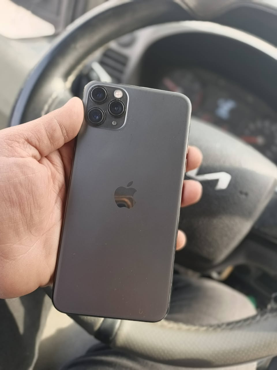 ١١ برو ماكس ٢٥٦ ب84 بلادي نظافة 100% مستبدل شاشة أصلية ٣ 
مكاني بغداد


**إذا كنت صاحب هذا الإعلان وتريد حذفه لأي سبب، رجاءا أرسل رسالة إلى الدعم الفني**