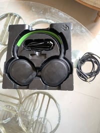 Arctis Nova 7x • استعمال قليل • بدون دانغل