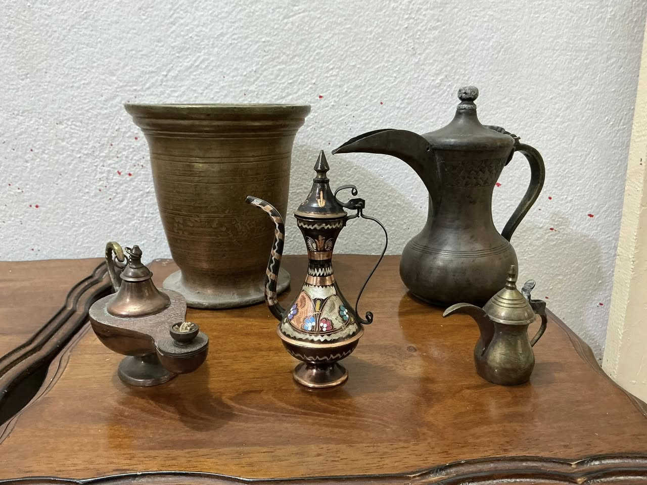 انتيكات قديمة من النحاس العدد 145 قطعة للبيع  للاستفسار ***********
