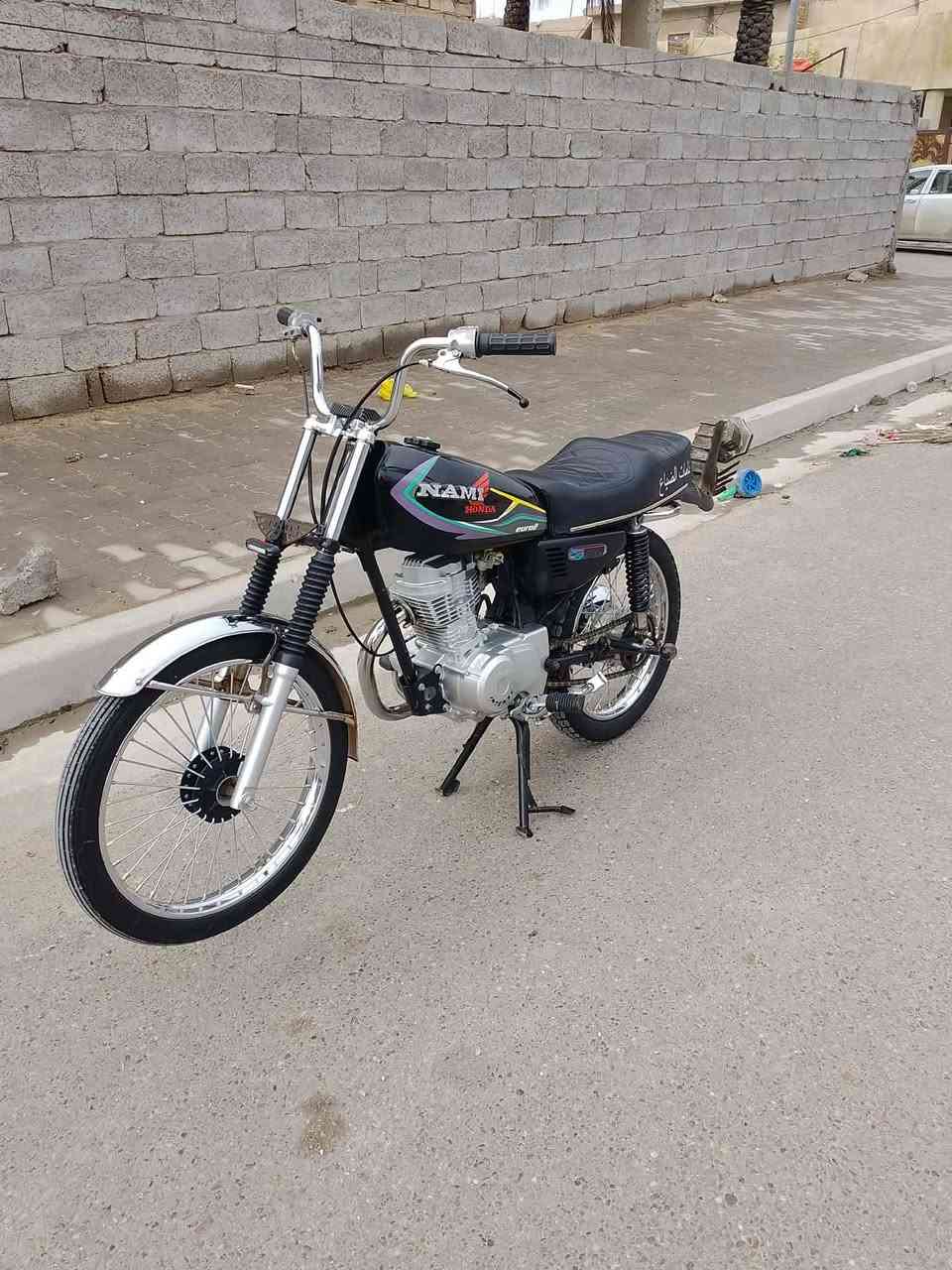 السلام عليكم انتنس للبيع مكفوله برغي مامفتوح بيها ماصارله هواي من معمره  لا تنقيص لا نضوح لا تبخير  شاصي شلامجه أصلي مكاني بغداد محموديه سعر 625 وبيها مجال للشراي رقمي ‏‪***********‬‏ بي واتساب
