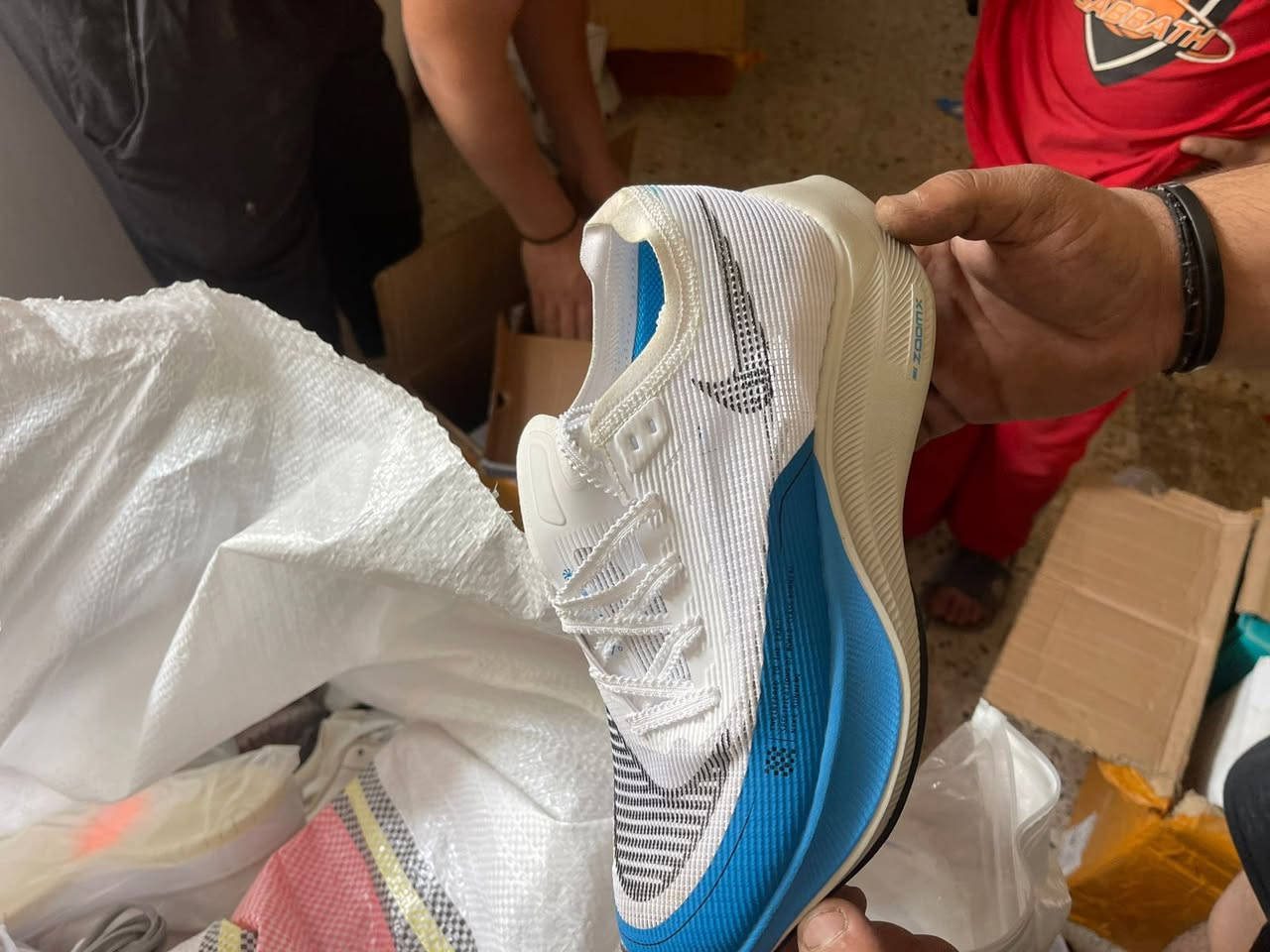 حذيه باله اروبي لاصلي ترانشوز  بسعار مناسبه مكان صوفيه يم ساحت بمحل. حذيه باله جديد اوربي مال تارتان سعر مناسب


**إذا كنت صاحب هذا الإعلان وتريد حذفه لأي سبب، رجاءا أرسل رسالة إلى الدعم الفني**