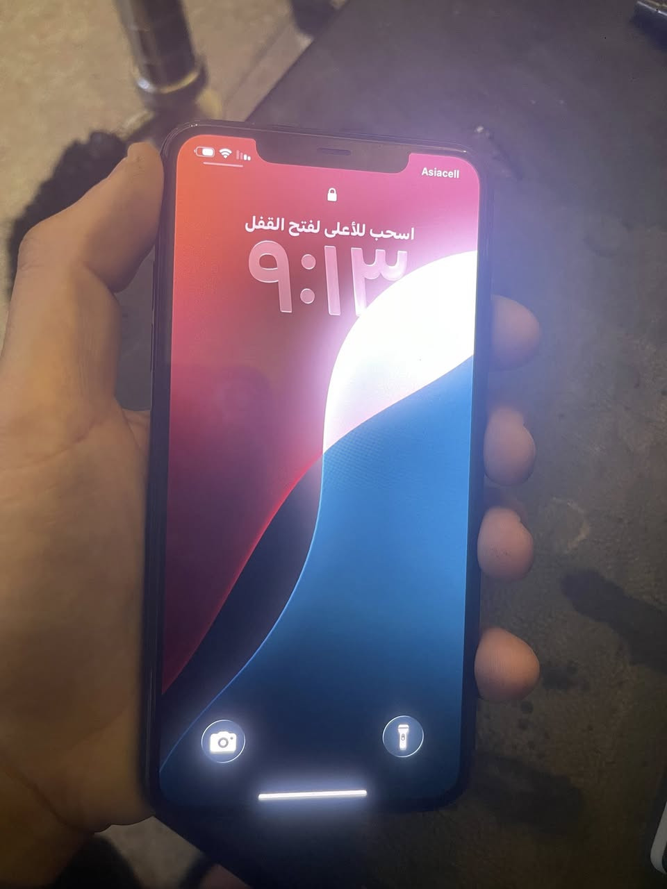 ايفون 11برو ماكس كلشي ممبدل بي للبيع سعره 275 مكاني بغداد حي الحسين ***********
