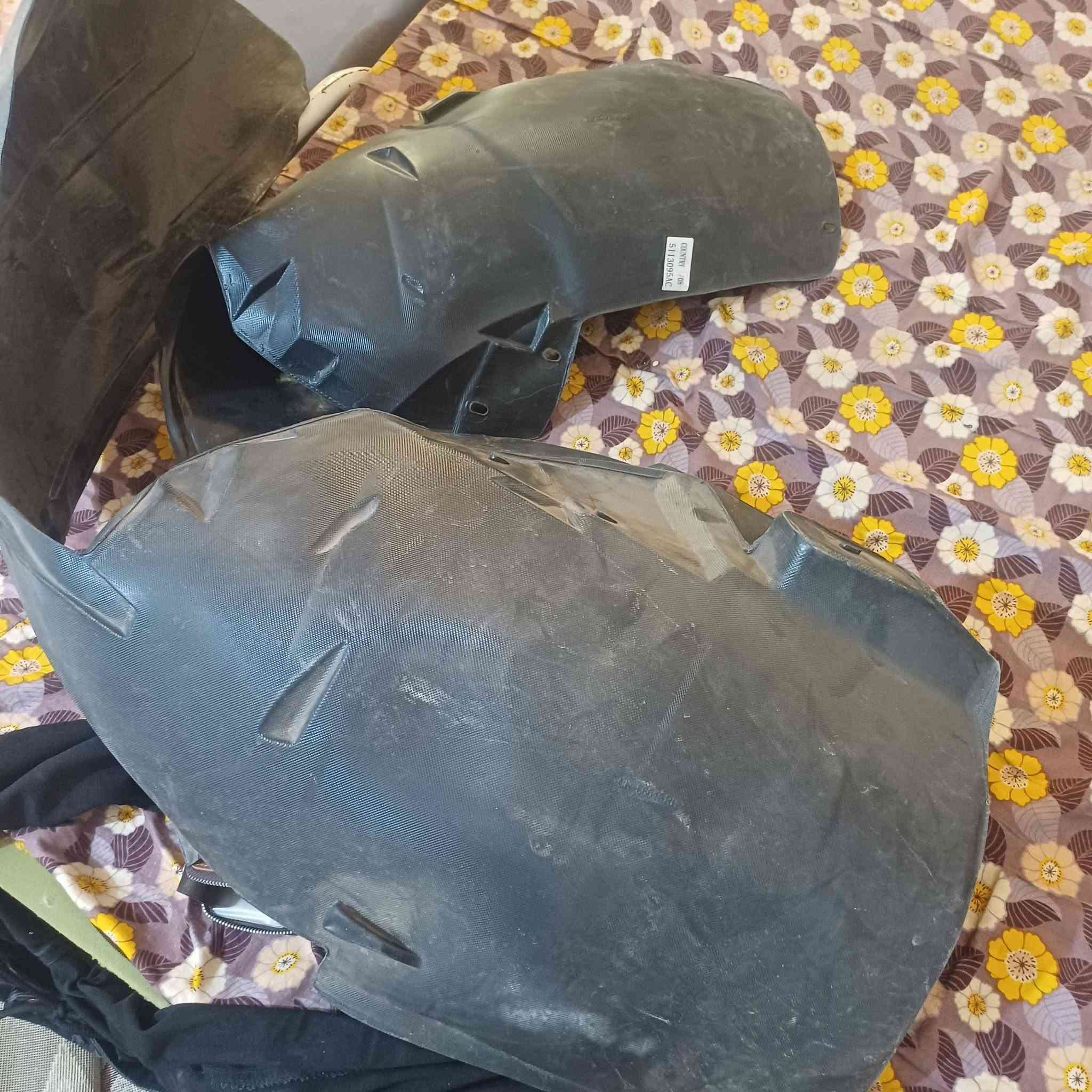 السلام عليكم اخوان اغراض دوج كرفان شرط الفحص ***********

