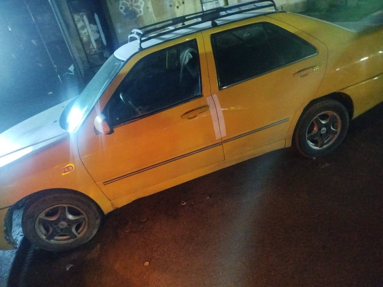 السلام عليكم
شيري كوين2010  كير عادي ابيعلك كوم حديد

رايدها ب16

مكاني دولعي

***********
