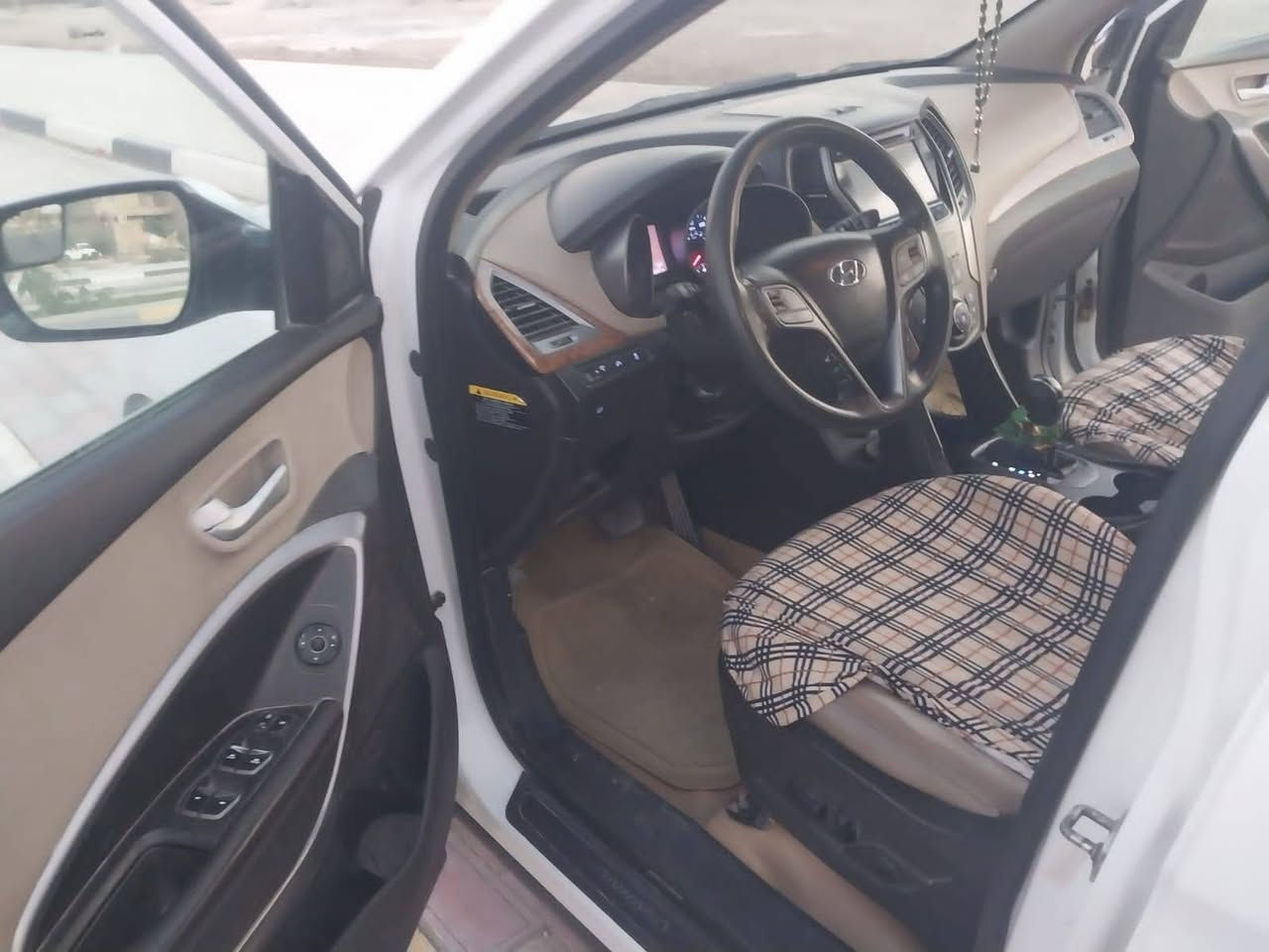 سلام عليكم سنتافي موديل 2015/ بسمي وارد امريكي بيها بنيد وجاملق مبدلات السعر 145 حك الجيه بيها مجال بسيط *********** مكاني كربلاء
