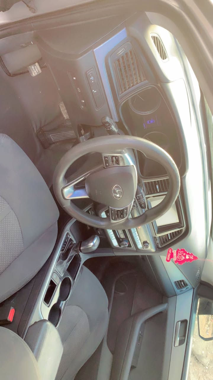 السلام عليكم سوناتا موديل2019 رقم ميسان تحويل مباشر حادث امريكا جاملغ امامي وشبر بالبنيد فقط بدون دواخل الباقي كفاله عامة من الزلغ طخم تاير حداديه كير محرك كفاله السعر 132 مجال قليل الاتصال ***********
