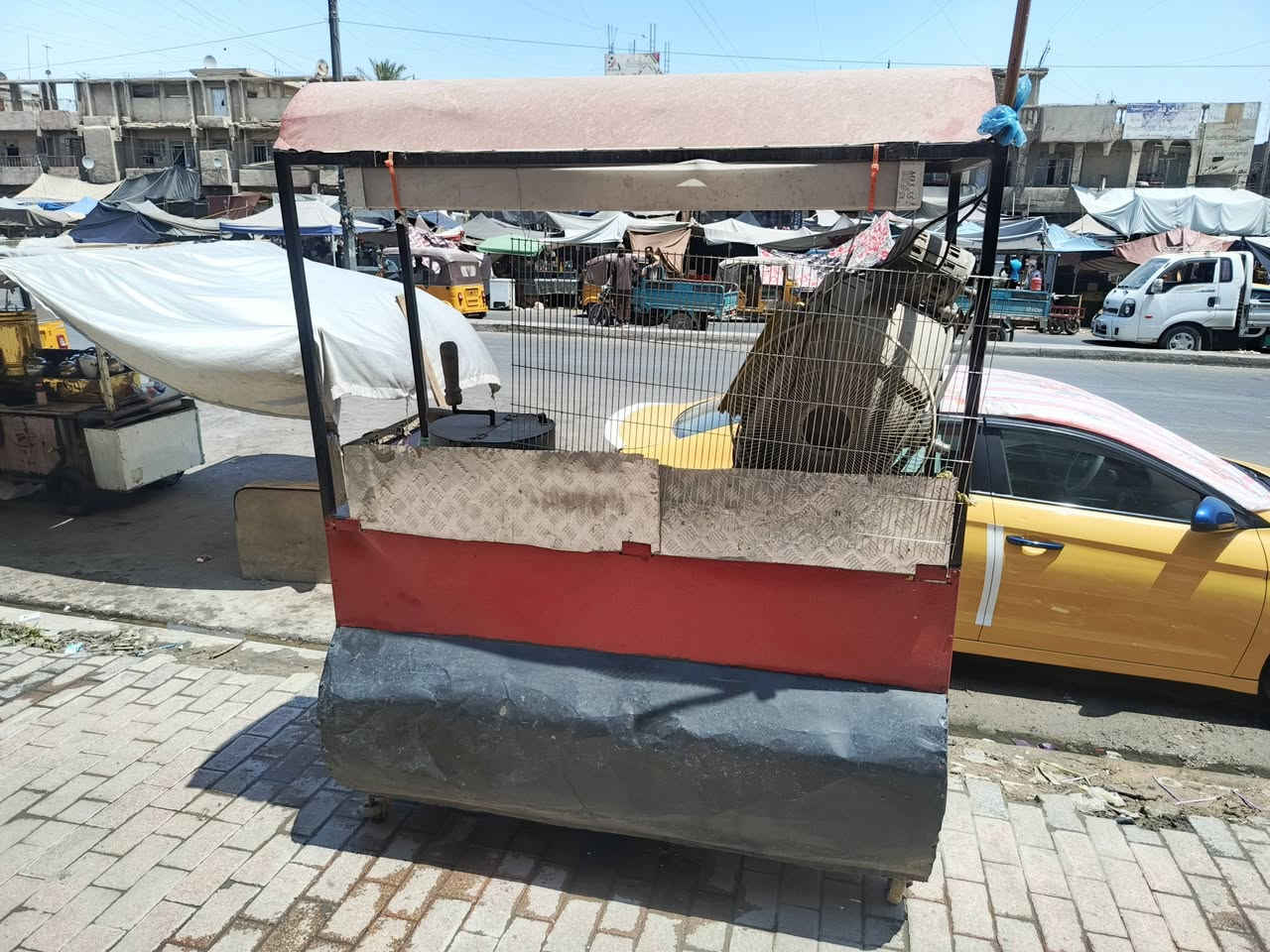 عرابانة حب وشامية شغالة للبيع بسعر مناسب المكان بغداد مدينة الصدر
***********
