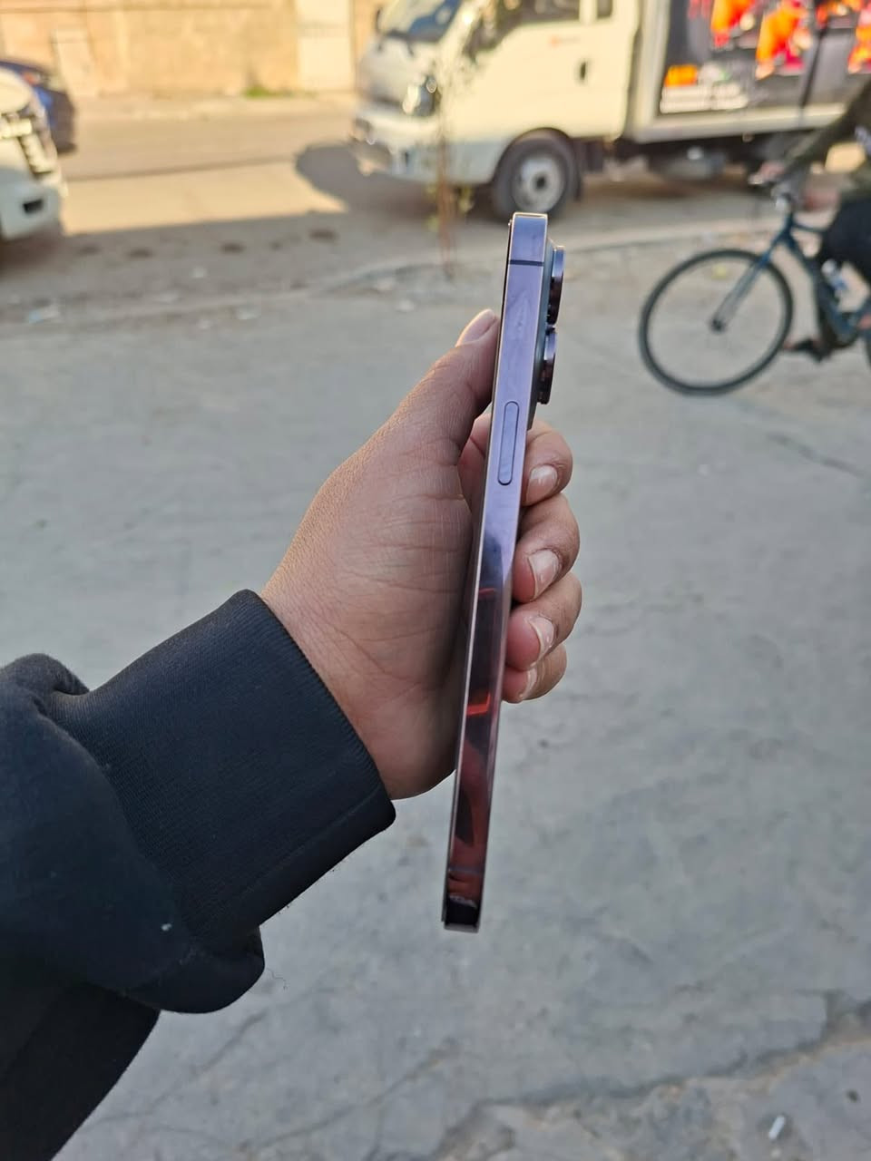 سلام عليكم 14برو ماكس نموذج M ذاكره 256 بطاريه 93 ما بي شي لا مفتوح ولا اي شي  شرط فحص بل حاسبه سعر 900رقم ***********
