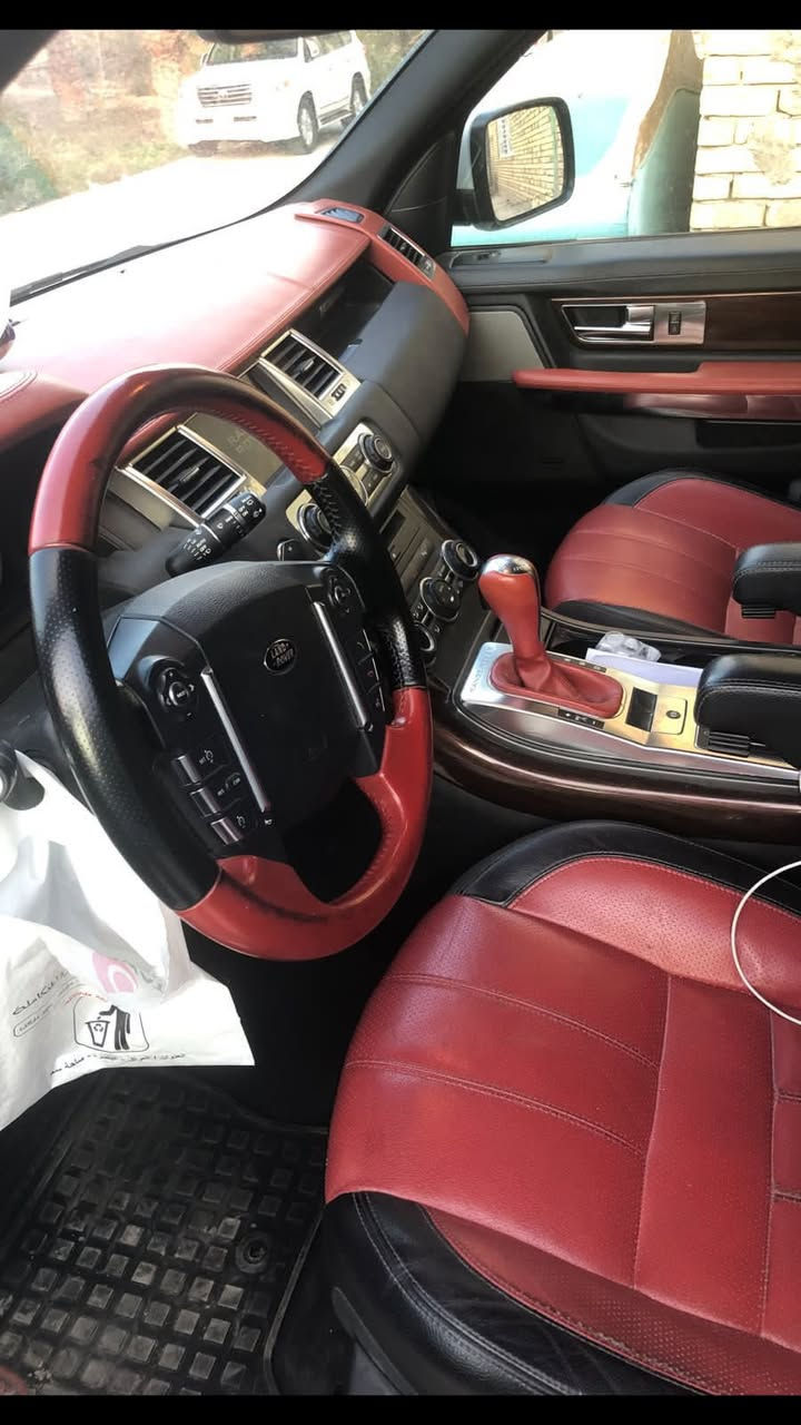 السلام عليكم سياره رانج روفر البيع موديل2013 مكينه وكير مكفولات مكينه 8 المرغوب بدون سوبر مكفوله كفاله عامه خليجي بوتغراف الرقم *********** السعر155 وبيه مجال
