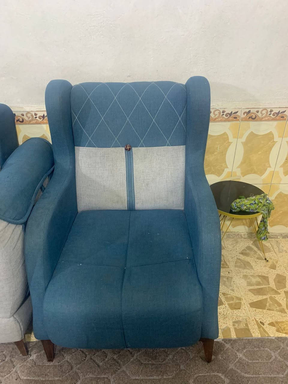 تخم تركي للبيع نضيف كلش ناقصة رجلين لقنفه وحده مكاني الدورة شارع الزيتون تواصل خاص او على الرقم ***********
