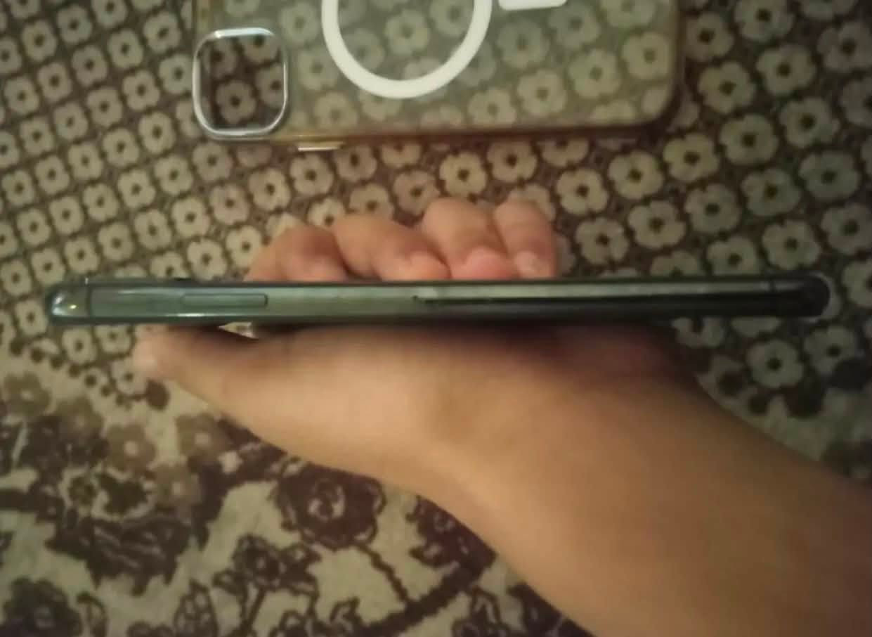 سلام عليكم يابه اكس إس ماكس ذاكره 512ركز512اندر قطفه بل سوك فقط فيس إيدي متوقف والضهر يتبدل ب7الاف للبيع ب240وبي مجال للطيبين أو للمراوس شعندك نزل الخاص مفتوح للجميع


**إذا كنت صاحب هذا الإعلان وتريد حذفه لأي سبب، رجاءا أرسل رسالة إلى الدعم الفني**
