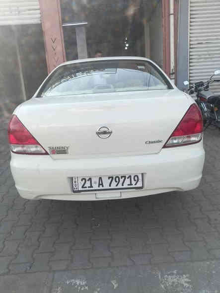 نيسان صني 2012 كير اوتوماتيك 
رقم سليمانية سنوية جديد لحد2030
محرك18ابيض  كير اوتوماتيك 
بيها تبديل بطانة وشاصي وتعديل بدنة 
 بيها بطاقة بانزين 
سيارة بيها قطعتين بونيد وجاملغ امامي 
فحص صونار موجود بصورة 
السعر87$ورقة وبيها مجال
مكان دوز خورماتو
*********** طوز
