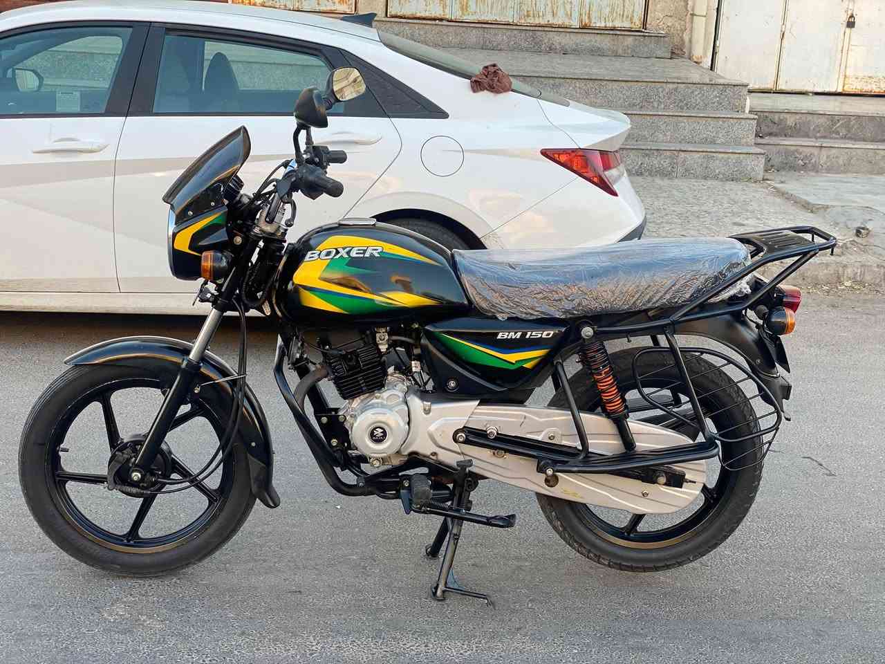 دراجة بوكسر جديده موديل 2021وراق اصولي بسمي مكفوله كفاله عامه من كلشي شرط ينقص مابيه شرط كفاله خوان السعر مليون و 400👉قفل كلش بدون دهره خوان العنوان البصره ساحه سعد قرب الكراج اتصال واتساب ***********
