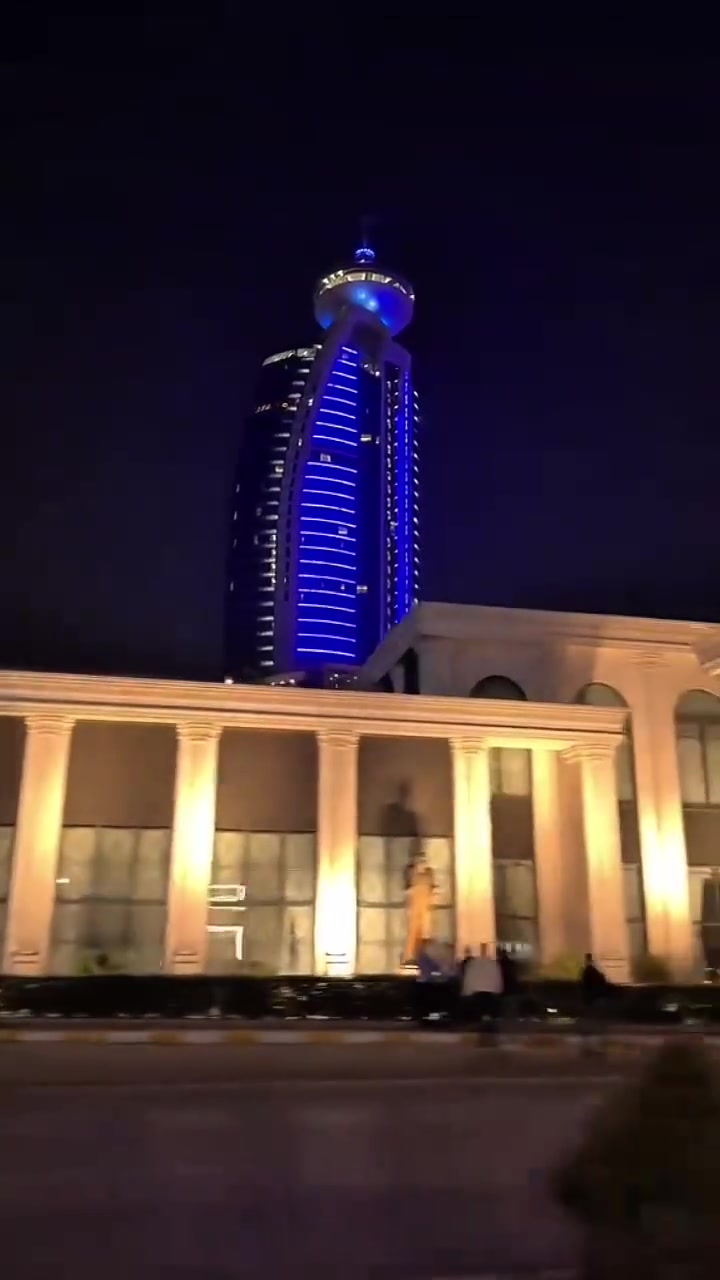 (( على بركة الله تعالى  🤲 ))

👈 #موتيل #سندباد 
      بأدارته الجديدة 

🔹 السليمانية - مركز مدينة  ـ قرب شارع 60 
              بداية شارع كانى كردى

        #عررررررررض #خاص #خصم

• شقق مع سويتات فندقية 
• غرفتين وصالة مع كافة الخدمات الصحية 
• كهرباء ماء وماء 24 ساعة 
•  إنترنت مجاني 
• مصعد كهربائي حديث
• وجبة الإفطار الصباحي
• كراج سيارات مقابل مدخل الموتيل

#جولات سياحية مع برنامج متكامل #بأنسب #الاسعار
        #تكسي خاص من وإلى المطار الدولي 
     ------------------------------------------------------------
       💢 للحجز والأستفسار يرجى الإتصال بنا : 💢

[[  ***********  - - 📞- - ***********.  ]]  ‏‪ ‪
    ‏‪***********‬‏.               ‏‪***********‬‏
