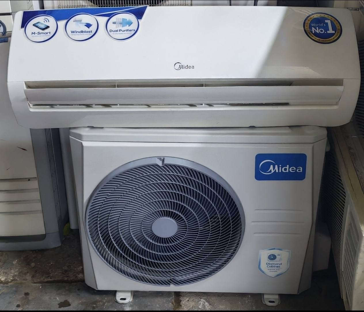 سبالت البيع شغالات تبريد ثلج الحجم طنين كلمن و سعره رسلني خاص و واتساب انطيك الاسعار *********** الديوانية حي العسكري اذا عندك سبالت و مكيفات عاطله و شغاله مراوس معه فرق
