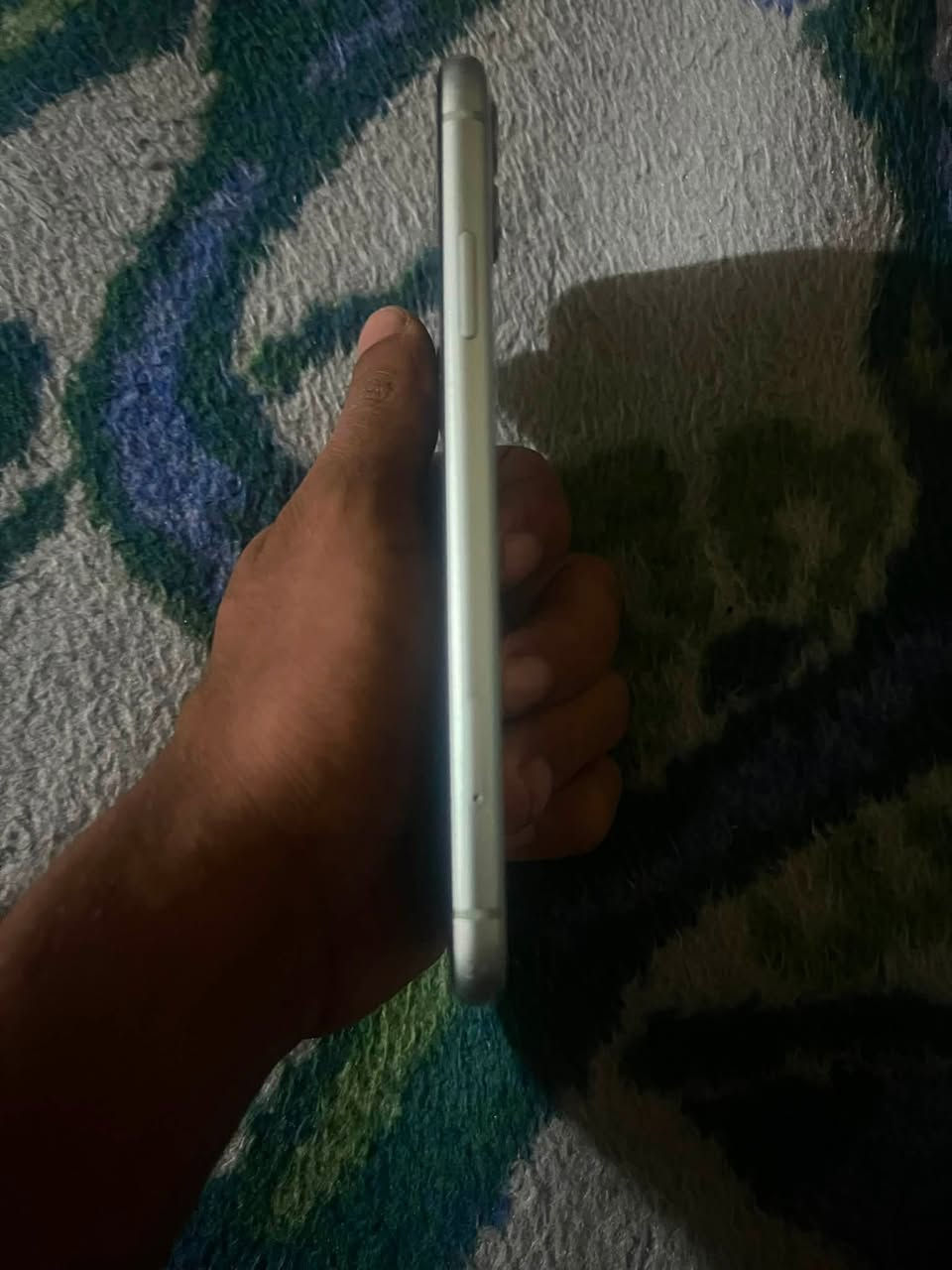 السلام عليكم ١١ عادي ١٢٨ بطاريه شاشه بيهه هذا سواد كدام عينكم مصوره جهاز كلشي ماميدل بي جهاز مجرد مبدل اله حايكه مال سبيكر جهاز كله شغال فيس ايدي صوته لمسه كامراته كله شغال نت فول مكاني بغداد سعره ٢٠٠ وبي مجال الشراي هسه ديعرضون مبدلات شاشه وفيي ايدي واكف وبطاريه وضهر ٢٥٠ واكثر اني جهازي سعره ٢٠٠وبي مجال بسيط رقمي واتساب فقط***********
