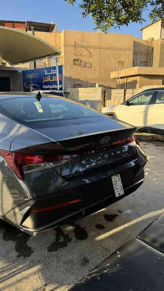 ضرر الباب خلف السائق وجاملغ خلفي ( الباب مبدل نفس اللون وصبغ نص الجاملغ الخلفي فقط بدون دواخل نهائياً ) صور الضرر داخل المنشور 
بجم كبس بدون اي ايرباك نهائياً جميع الايرباكات سليمة 
تترقم جميع محافظات العراق عدا الاقليم 
ماشيه 12 الف ميل
محرك 2000 دوش 
المواصفات ⬇️
ردارات 360 درجه 
نظام تحديد مسار مع تنبيه مغادرة المسار
قيادة شبه ذاتيه 
نظام النقطة العمياء في المري الجانبية
رادار امامي 
نظام بريك طوارئ تلقائي 
نظام اوتو ستوب 
شاشة عدادات ديجتال 
شاشة وسطية تدعم ابل كاربلاي وايرلس + اندرويد اوتو 
ثلاث انظمة قيادة ( sport / normal/ smart ) 
ليد امامي + سكن نهاري ليد 
كاميرا خلفية ونظام التوقف الذاتي عند وجود اي جسم  اثناء الرجوع 

السعر   16٫500$ 
للاستفسار   *********** 
مكان السياره : بغداد
