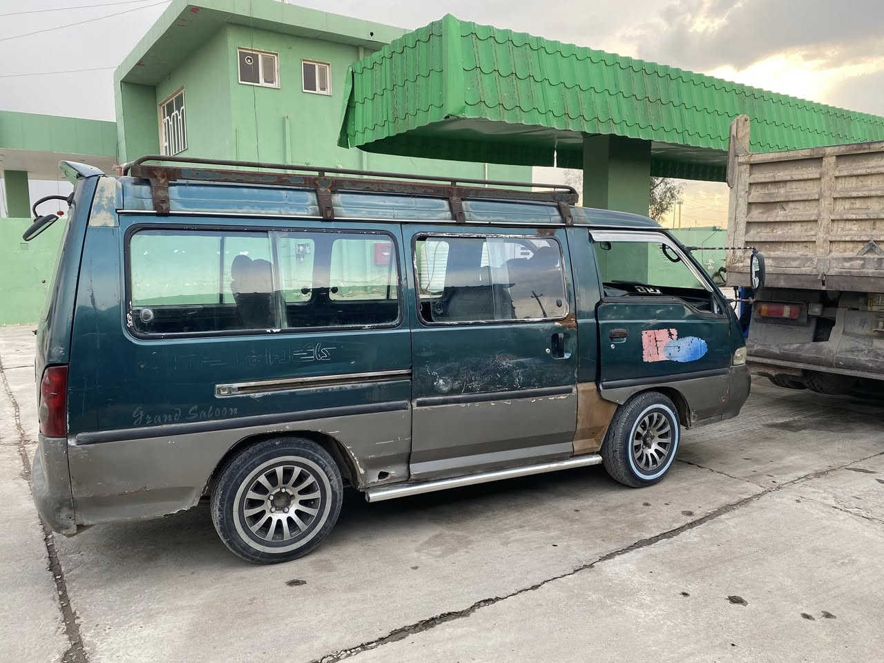 السلام عليكم هوندا مديل95
سنويا30 حصه كاز رقم دولي باسمي هزه  جديده مصفره هيئه وغرامات طخم تاير جديد 

كير مكينه اكسن شرط 

السعر 48 وبيها مجال بسيط 

شرط التحويل

***********

***********
