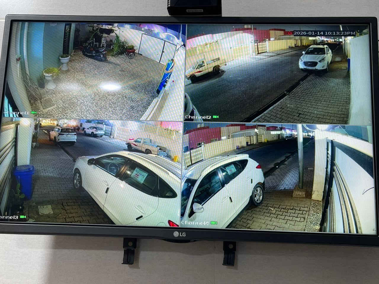 تم على بركه الله 
تم تجهيزوتنصيب كامرات مراقبه نوع دهوا 5ميكا 
تنصيب 6 كامرات من "مركز الامان " بدايه شارع المجمعات 
🏠التنصيب في مجمع الكرار 
من ماركة دهوا العالمية من تجميع أصلي 
تتضمن 
✅كاميرات 6 ماركة دهوا العالمية
✅جهاز DVR
✅دبل افلاش ليزرية
✅كامرات فول كلر صوت 
✅ستاند كامرة
✅اسلاك  امتار
✅ضمان في العمل لمده سنة
✅الكاميرات من ماركة دهوا العالمية  اصلي 100% و ليس تقليد
ملاحظه:جميع الاجهزة والكامرات ضمان لمده سنة
للطلب او الاستفسار:
#واتساب: ***********
           /***********
العنوان المكتب :النجف الاشرف شارع المجمعات مقابل سوق النجف للعقار
