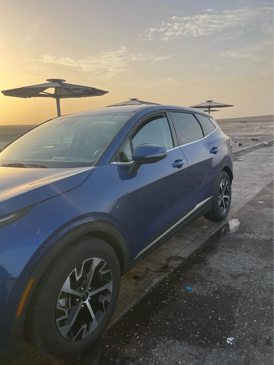 كيا سبورتج 2024 فول عد الفتحه كشنات جلد وتدفه مكينه وگير   وبيها حادث بنيد مبدل  وبيها بارد بالباب الأيمن وبالجاملق الأيسر والباقي مكفول تبريد خير من الله
السعر 190$ وبيها مجال 
السياره حره 
موجوده بالبصره
لتواصل *********** البصرة, العراق
