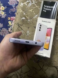 للبيع كلكسي A14جهاز لووك ذاكره ٦٤ دبل سيم رام ٤ جهاز بابشرط ما مفتوح م...