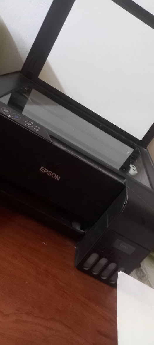 سلام عليكم عندي طابعة صور وطابعة استنساخ للبيع وعندي بضاعة قرطاسية وشغلات مكتبة وهداية للبيع ارخص سعر اتصال على ***********
