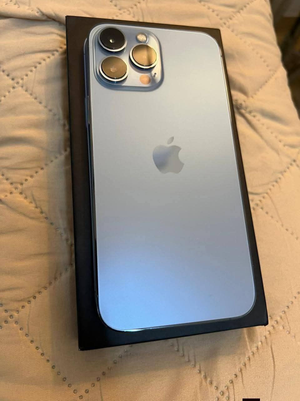 iPhone 13 pro MaX
256GB
بطارية 90%
علبة عربي إنجليزي
معفي ضريبة 
حالة ممتازة جدًا
متاح التقسيط

 التواصل خاص


**إذا كنت صاحب هذا الإعلان وتريد حذفه لأي سبب، رجاءا أرسل رسالة إلى الدعم الفني**