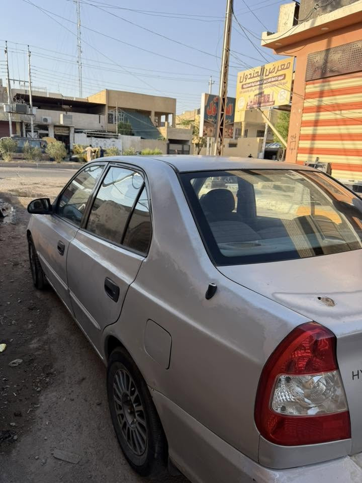 السلام عليكم 
اكسنت 2002 محرك 1600 
بدون حادث 
كير مكينة بشرط 
كير اوتو 
تخم تاير 
تبريد ثلج 
رقم ديالى تحويل ثاني يوم بأسمي سنوية الى 2030
السيارة بالحقيقة احلى بهواية من الصور 
السعر 54 وبيها مجال للشراي 
مكان السيارة ديالى بعقوبة التحرير 
للتواصل :- ***********
بيع او مراوس بتكسي
