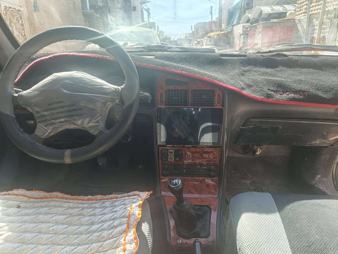 السلام عليكم بيجو باص موديل 2011 مكان بغداد الشعب انا مكلف بالنشر الاستفسار على هذا  ***********
