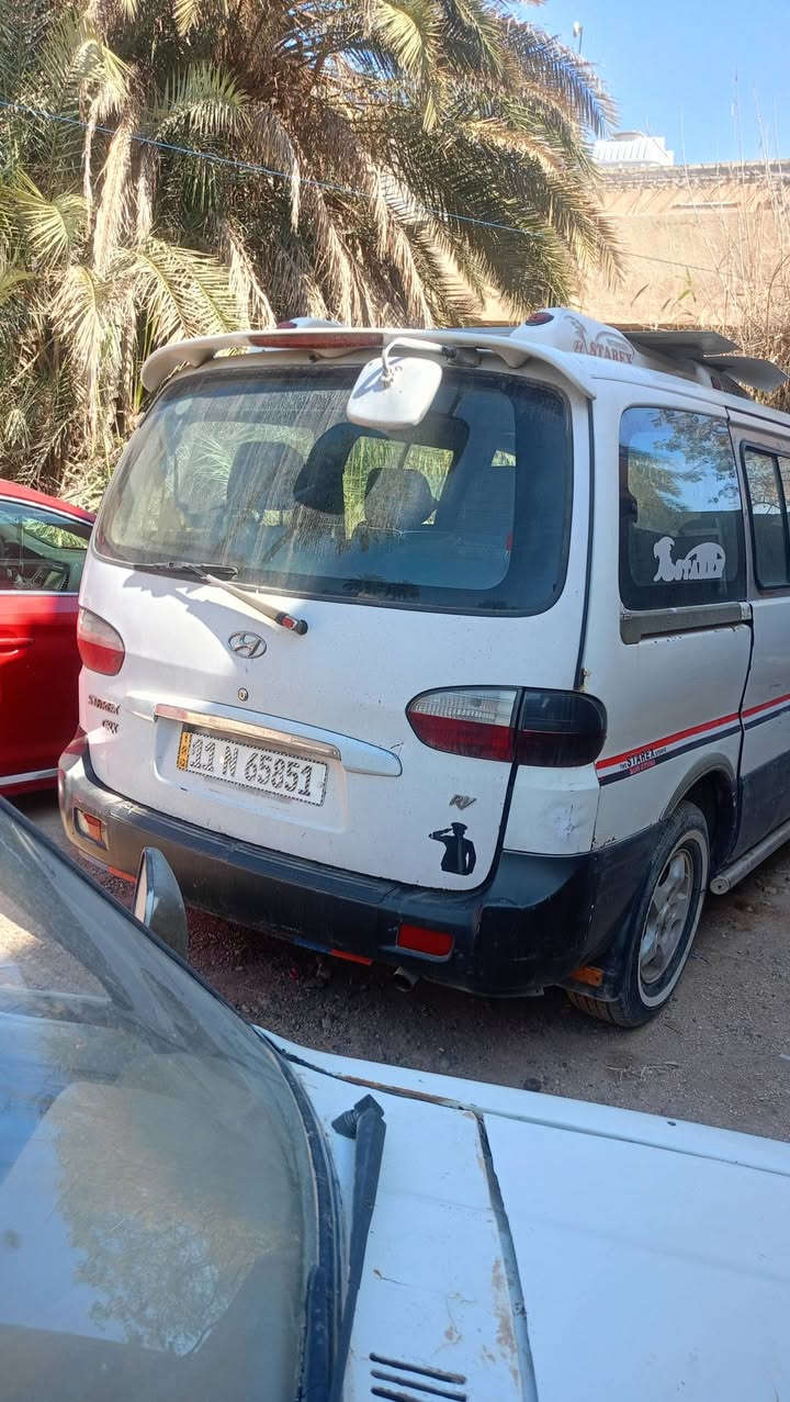 ستاركس حمل 2001
رقم إنكليزي وهزة جديده وسنوية 2028
إني صاحبها تحويل ثاني يوم مكاني الكاظمية 
سعر 58 إتصال على الرقم ***********
