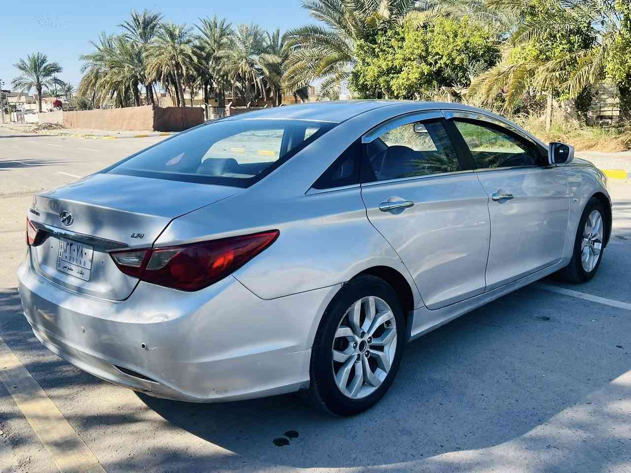 سو ناتا موديل 2013  مكينه و كير وحداديه و تبريد كفاله وارد كوري خط واحد رقم بغداد تحويل مباشر السعر  86  وبيه مجال بصيط حجم المحرك 2000 دوش 

‭0777 657 4520‬
