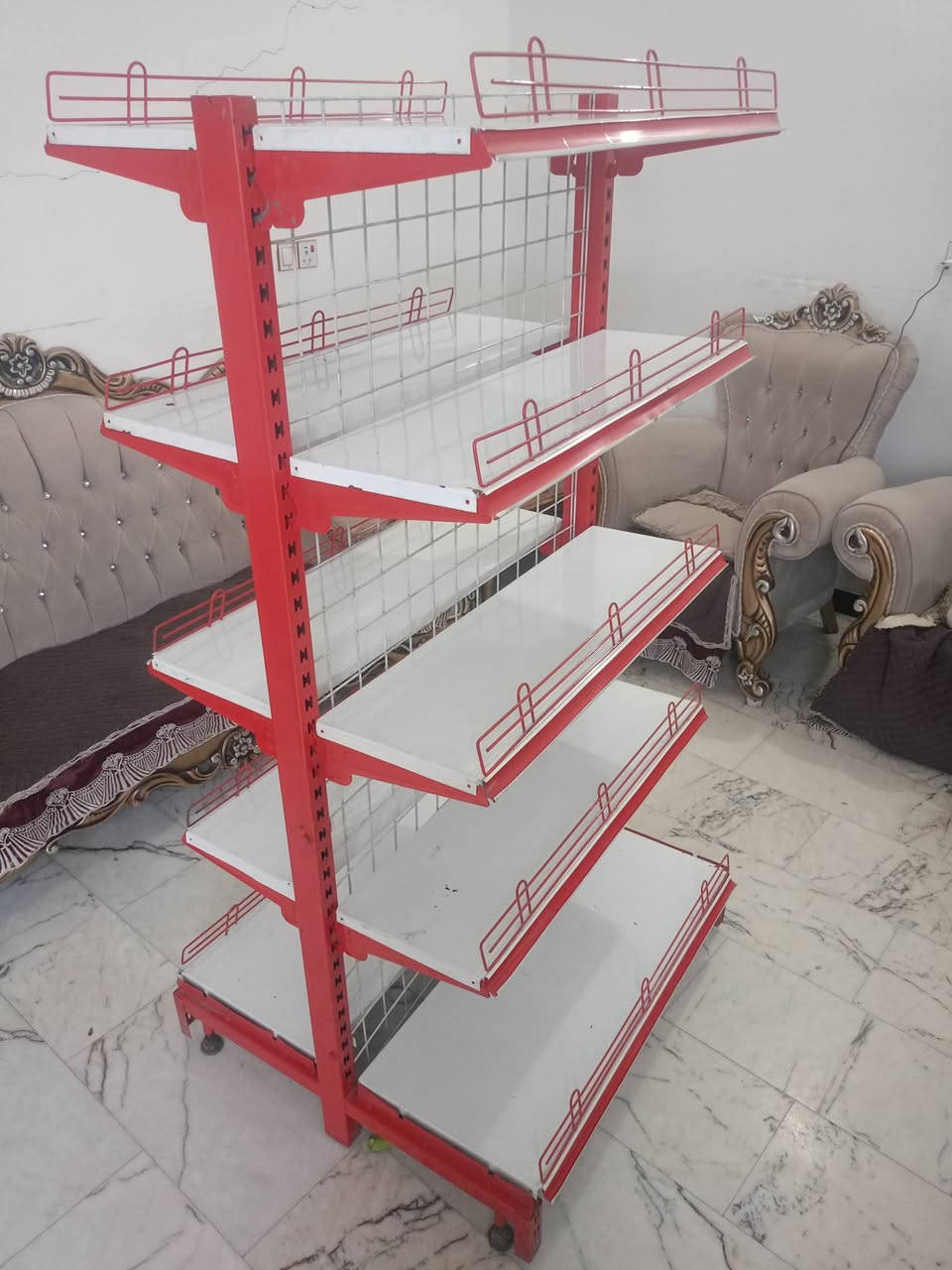سفينه وسط الطول متر 
الارتفاع 180
نضيف جدا اخو الجديد استخدام بسيط 
السعر 125
@إشارة


**إذا كنت صاحب هذا الإعلان وتريد حذفه لأي سبب، رجاءا أرسل رسالة إلى الدعم الفني**