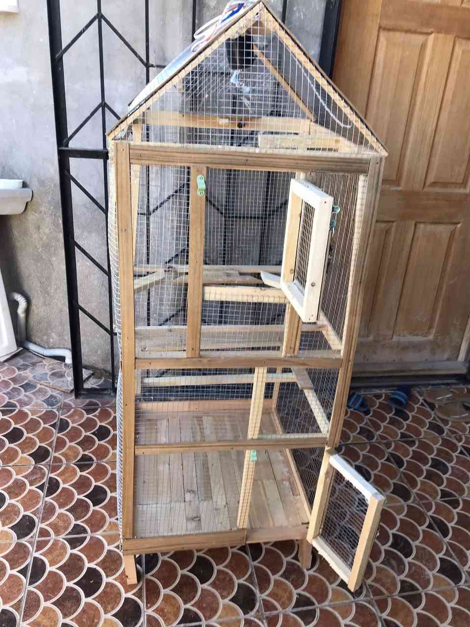 قفص للبيع جديد السعر 50وبي مجال الشراي يتصل على الرقم ***********
