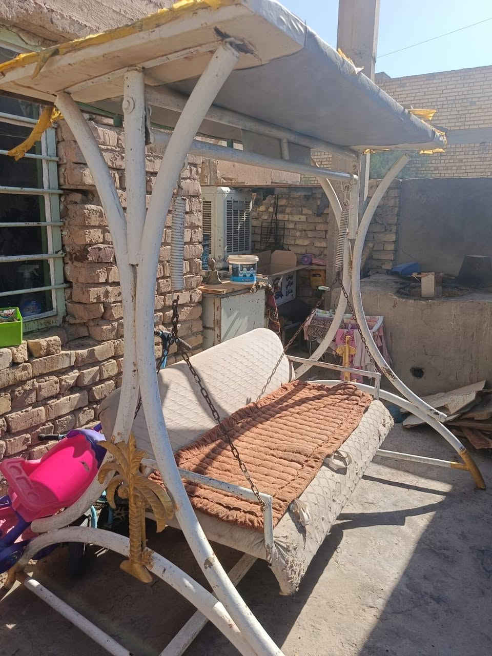 مرجوحه للبيع ***********
